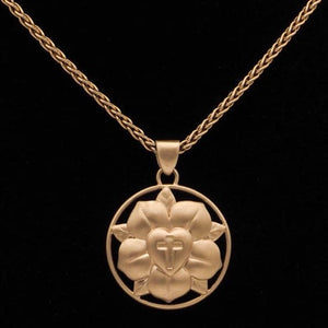 St Thomas Large Gold Luther Rose Pendant