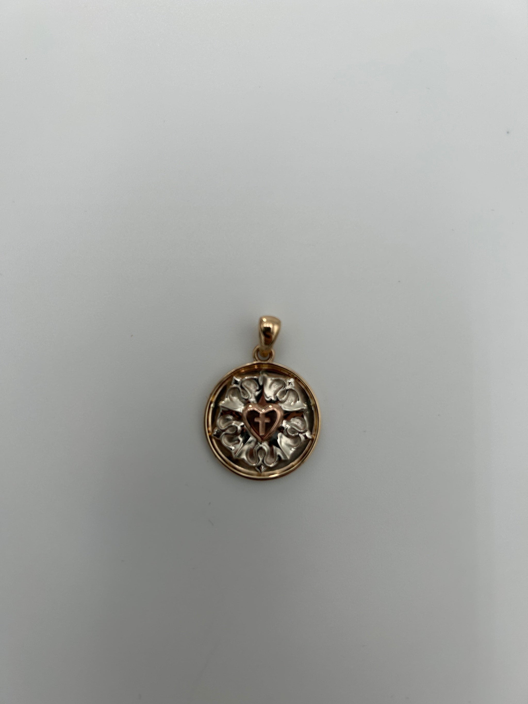 St Thomas Tri-Color 10k Gold Luther Rose Pendant - Ad Crucem