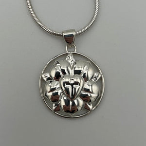 St Thomas Large Sterling Silver Luther Rose Pendant