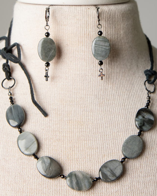 Jennifer's Suede Eagle Eye Side-tie Necklace and Earring Set