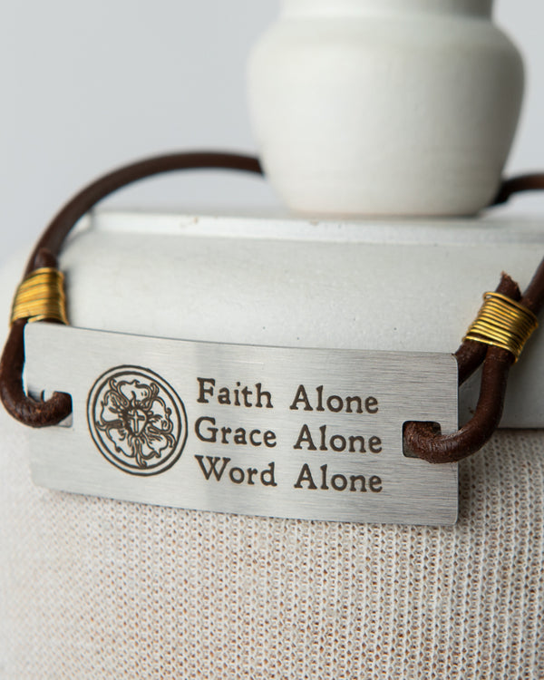 Jennifer’s Unisex Brown Leather Sola Luther’s Rose Wristband