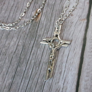 Kelly's Angled Bar Crucifix Necklace