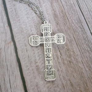 Kelly's Chevron Via Crucis Necklace