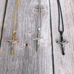 Kelly's Multi-Tone Rope Chain Crucifix Necklace