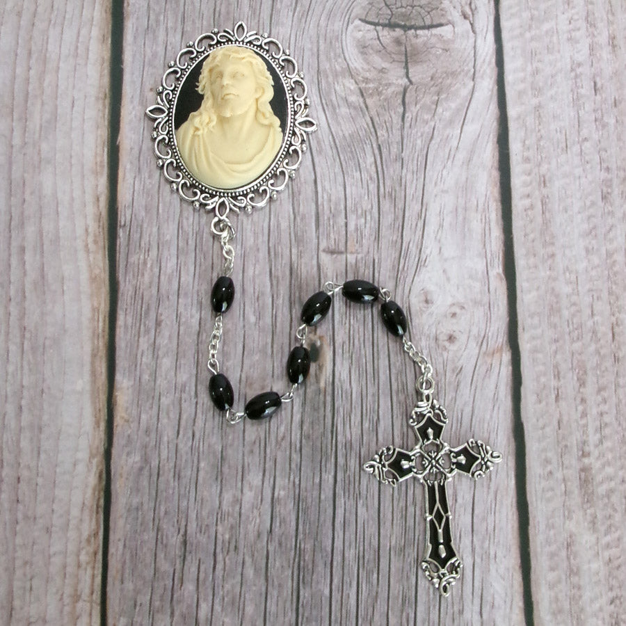 Kelly's Onyx Cameo Chaplet
