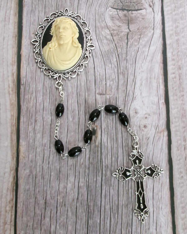 Kelly's Onyx Cameo Chaplet
