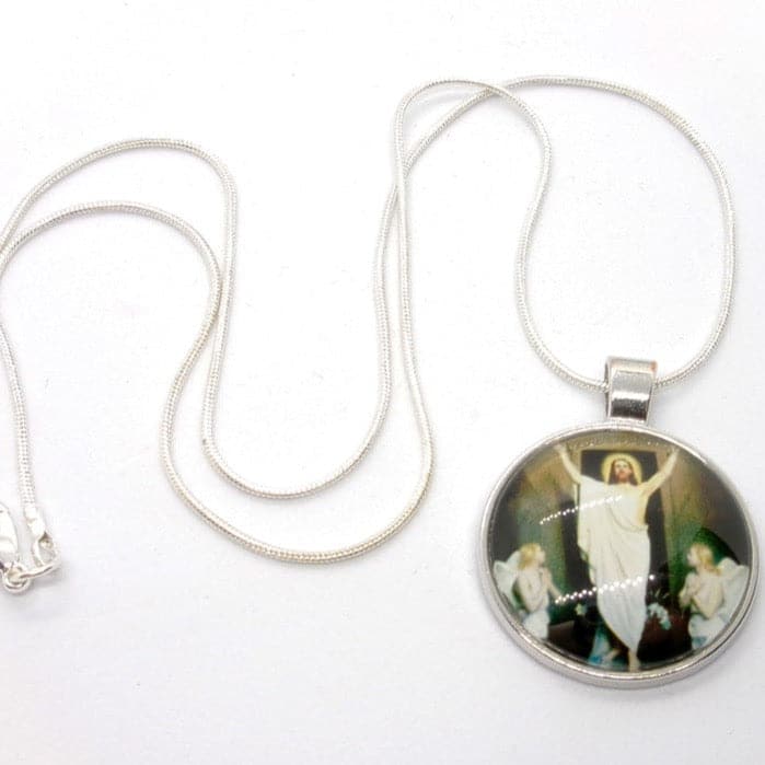 Kelly's Resurrection Scene Necklace