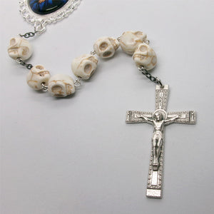 Kelly's White Skull "Passion" Chaplet