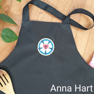 Anna Hart - Luther Rose on Black Apron