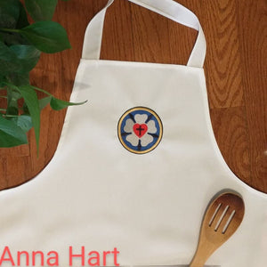 Anna Hart - Luther Rose on White Apron